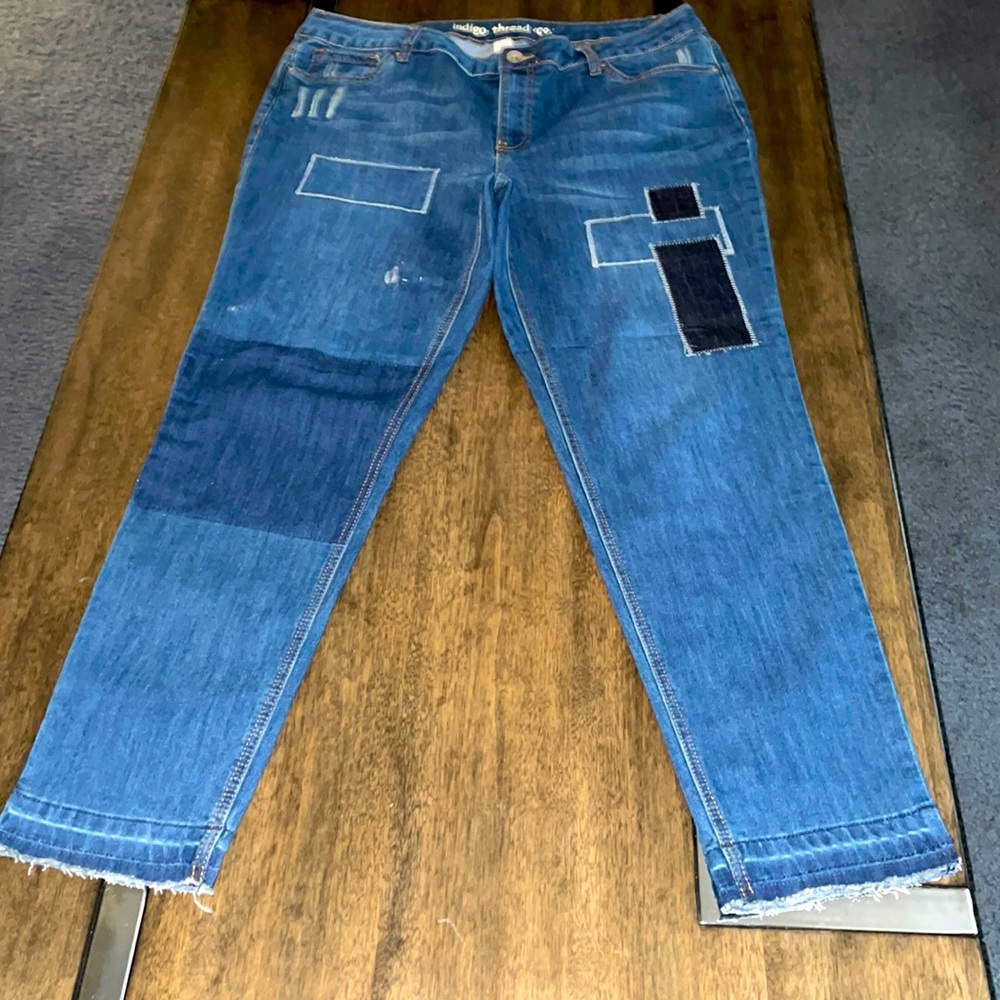 Indigo patch jeans